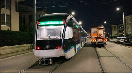 5 tramvaydan dördüncüsü raylara indi