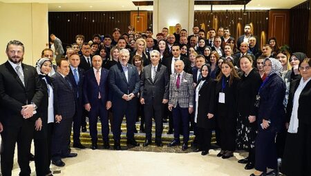 Bakan Bolat İSTAF İftarında Konuştu “Bir Sofra Binlerce Dua” Dünyaya Umut Oldu