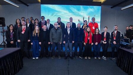 Başkan Büyükakın uluslararası gazetecilerle bir araya geldi