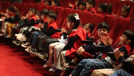 Başkan Çerçioğlu Her Yaştan Vatandaşı Dünya Tiyatro Haftası Etkinlikleri İle Buluşturdu