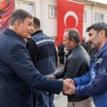 Başkan Tugay, İZSU personeli ile bayramlaştı
