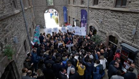 Başkan Tugay: Müsaade edin hukuki süreç tamamlansın