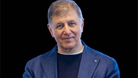 Başkan Tugay’dan 18 Mart mesajı: “Tarihe sığmayan bir direnişin zaferi”