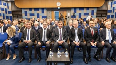 Başkan Tugay’dan sağlık turizminde ortak akıl çağrısı