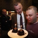 Büyükakın’dan Arif’e doğum günü sürprizi