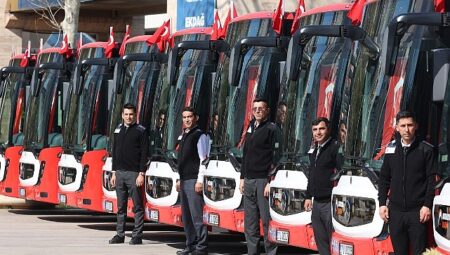 Büyükşehir toplu taşıma filosuna 19 yeni otobüs daha kattı