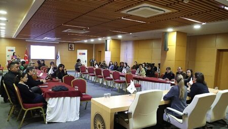 Büyükşehir’de “Kadın Dostu Kentler” toplantısı