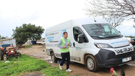 Büyükşehir’in Manavgat Aşevi ihtiyaç sahiplerinin yanında