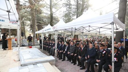 Çanakkale Zaferinin 111. Yılında Şehitlerimiz Törenle Anıldı