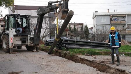 Derince’de Altyapı Çalışmaları Tüm Hızıyla Sürüyor