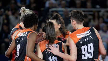 Eczacıbaşı Dynavit, AXA Sigorta Kadınlar Kupa Voley’i ikinci sırada tamamladı