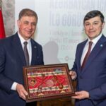 İzmir’de Azerbaycan rüzgarı