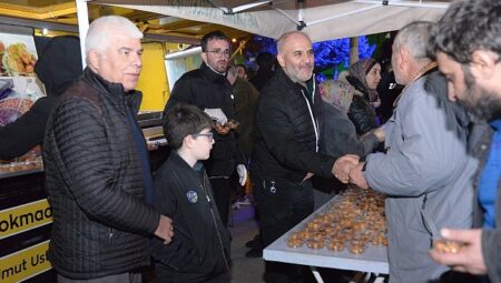 Kadir Gecesi’nde Gönüller Bir Oldu