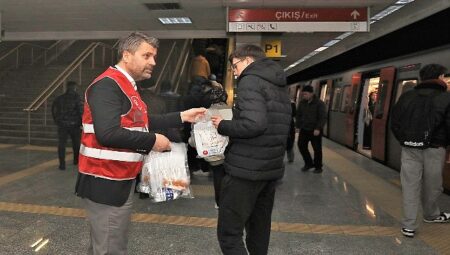 Keçiören Belediyesi 450 Bin Kişiyi İftar Sofrasında Buluşturdu