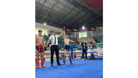 Kemer Belediye Kick Boks sporcularından 2 Bronz madalya