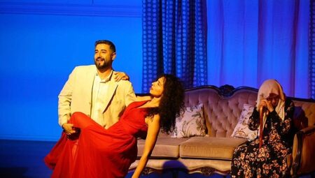 Kınay “Karabağlar Kent Tiyatrosu ile birlikte üretiyor, sanatla geleceği kuruyoruz”