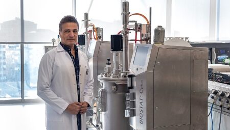 “Kolon Kanserinde Yeni Çağ: Tümör Laboratuvarda Kopyalanıyor, En Etkili İlaç Kopya Üzerinde Denenerek Hastaya Veriliyor”