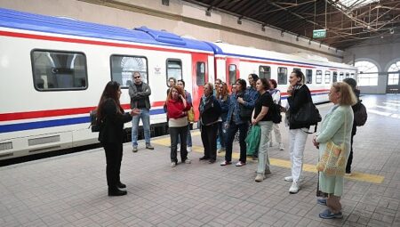 Konak Tarih Gezileri’nde yeni dönem başlıyor