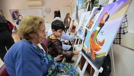Konak’ın İleri Yaş Merkezi’nde bayram neşesi