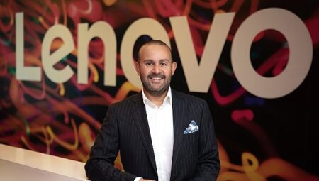 Lenovo, yapay zekayı David Beckham ile sahaya taşıyor