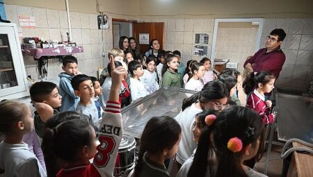 Öğrencilerden sıfır atık farkındalık ziyareti