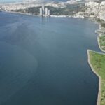 Tarım ve sanayi atıklarıyla kirlenen Gediz İzmir Körfezi’ne akıyor