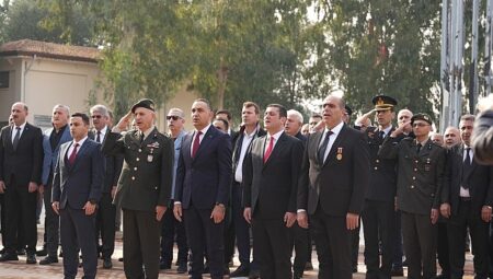 Torbalı’da Çanakkale Zaferi’nin  111. yılı çelenk töreniyle anıldı