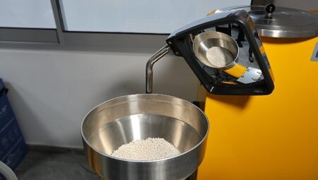 Yeni tek kullanımlık plastik düzenlemesi sanayide dönüşümü başlatıyor:  “Doğru malzeme ayrımı yapılırsa biyoplastikler Türkiye için stratejik fırsat”