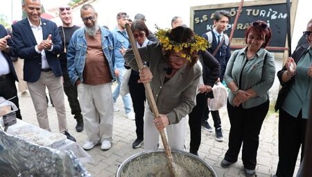 2. Didim Ege Lezzetleri Festivali, Zengin Tatlarıyla Başladı