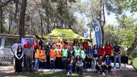 Antalya Büyükşehir Belediyesi’nden kız çocuklarına spor desteği