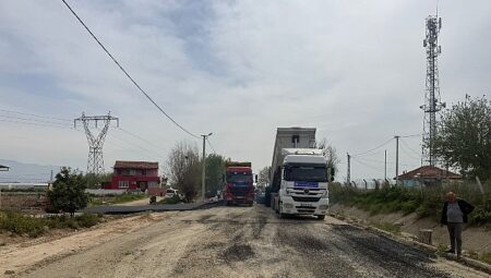 Aydın Büyükşehir Belediyesi Kentin Dört Bir Yanında Ulaşım Yatırımlarını Sürdürüyor