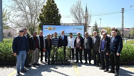 Başkan Altay: “Bu Yıl Çiftçimize 31.420 Meyve Fidanı Desteğinde Bulunduk”