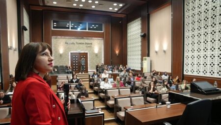 Belediyeden Kadın Sağlığına Yönelik Bilinçlendirme Semineri