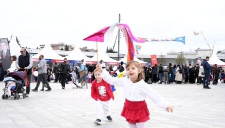 Bir meydan dolusu mutluluk