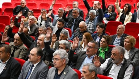 Bornova’da muhtarlar birlik mesajı verdi