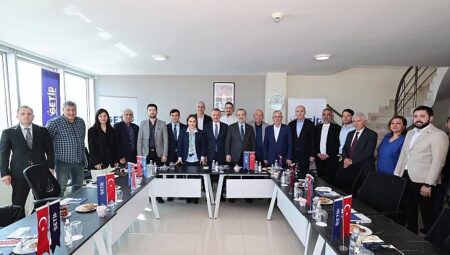 Büyükakın ile Talus, Gebze’de iş insanlarıyla buluştu