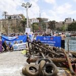 Büyükşehir’den Yat Limanı’nda deniz dip temizliği