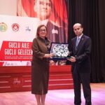 DEÜ Ev Sahipliğinde “Uluslararası Aile Sempozyumu” Başladı: Güçlü Aile, Güçlü Gelecek