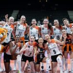 Eczacıbaşı Dynavit Vodafone Sultanlar Play-off 3-4 etabının ilk maçında galip
