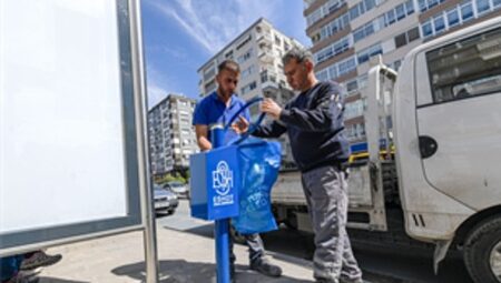 ESHOT’tan duraklarda temizlik hareketi