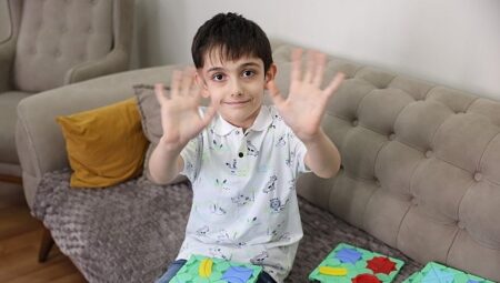 Evde eğitim gören özel çocuklara 23 Nisan Sürprizi