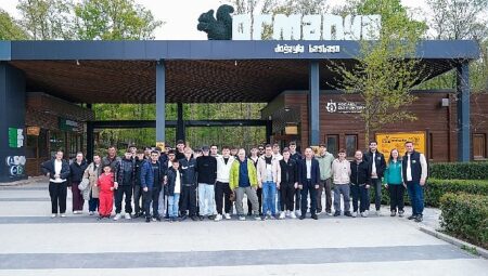 İskeçeli gençler, dostluk maçı öncesi oksijen depoladı