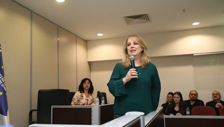 Karşıyaka’da sağlıklı yapılaşma için ortak akıl buluşması