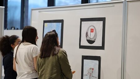 Kartepeli Minik Ellerin Eserleri Sanat Evi’nde Görücüye Çıktı