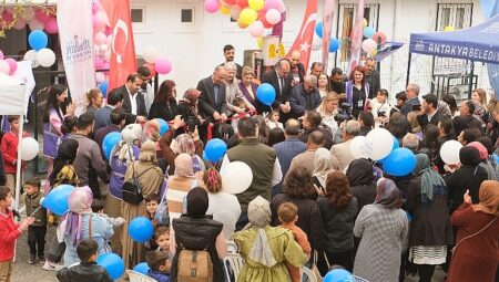 KEDV, Antakya Belediyesi iş birliği ile yeni bir merkez daha açtı