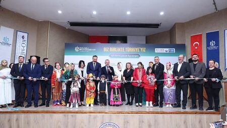 KO-MEK’te üçüncü yıl sonu sergisi Gölcük’te açıldı