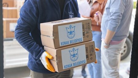 Konak’tan okullara ‘hijyenik’ destek