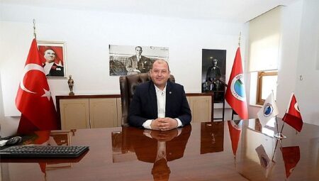 Menderes’te Minik Kramponlar Sahaya Çıkıyor