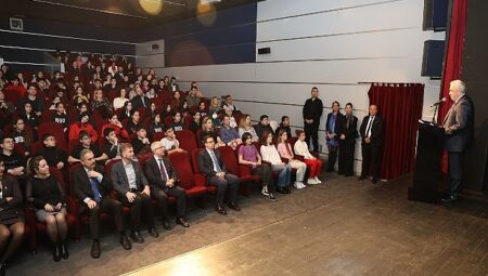 Nilüfer’in hikayesi çocukların fırçasında hayat buldu