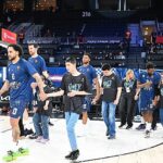 One Team katılımcıları Anadolu Efes – Partizan karşılaşmasında parkeye çıktı